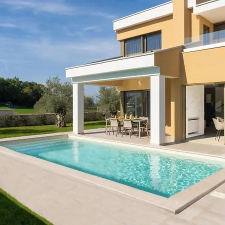 Elena Holiday home *