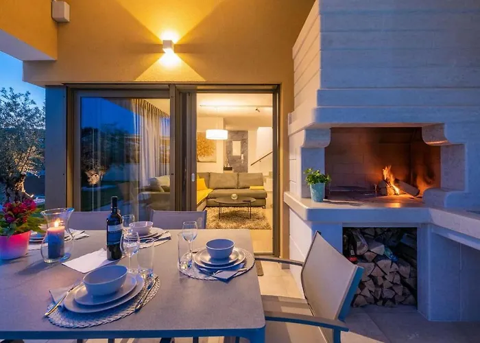 Elena Nyaraló Poreč